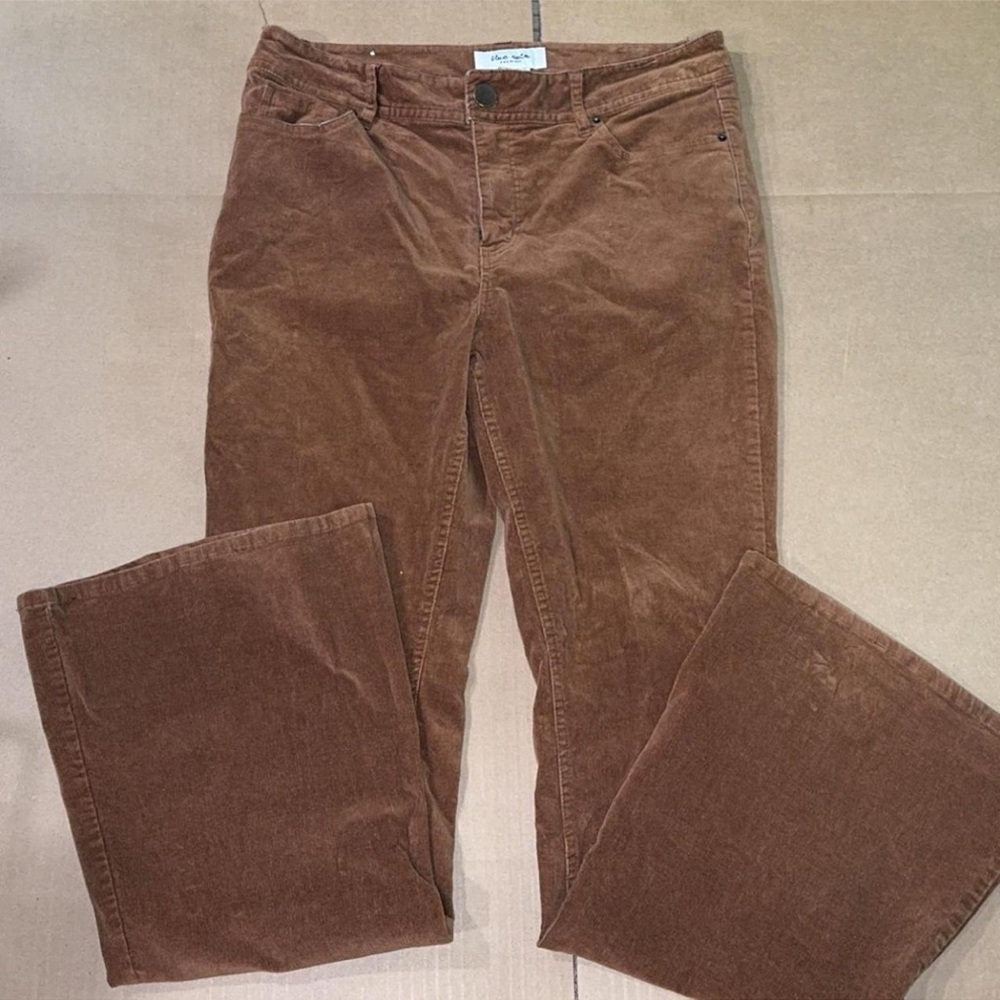 Blue Rein Brown corduroy wide Leg bell bottom Women’s pants size 13